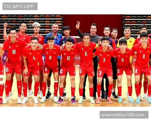 九人战胜十一人新科亚洲冠军诞生东道主双杀中国队出局实属正常