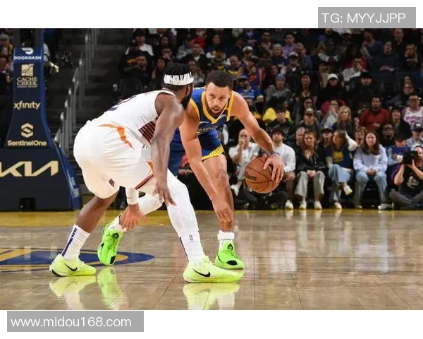 勇士战胜太阳送对手七连败库里贡献25分9助攻布克无奈空砍21分 勇士战胜太阳送对手七连败库里贡献25分9助攻布克无奈空砍21分